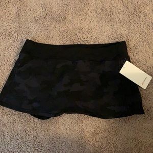 Lulu lemon skirt
